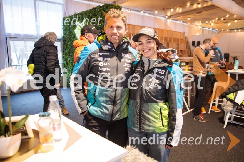  ... ;  Caterina Sinigoi, smučarkaNovinarska konferenca slovenske smučarske reprezentance pred žensko tekmo svetovnega pokala