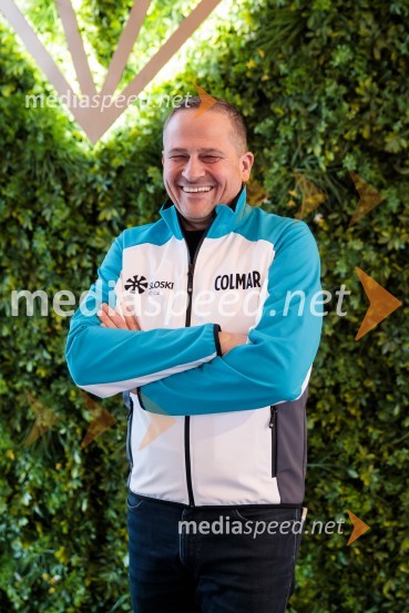  Tomaž Šušteršič, generalni sekretar organizacijskega komiteja PlanicaNovinarska konferenca slovenske smučarske reprezentance pred žensko tekmo svetovnega pokala