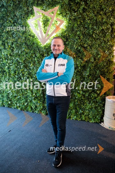  Tomaž Šušteršič, generalni sekretar organizacijskega komiteja PlanicaNovinarska konferenca slovenske smučarske reprezentance pred žensko tekmo svetovnega pokala