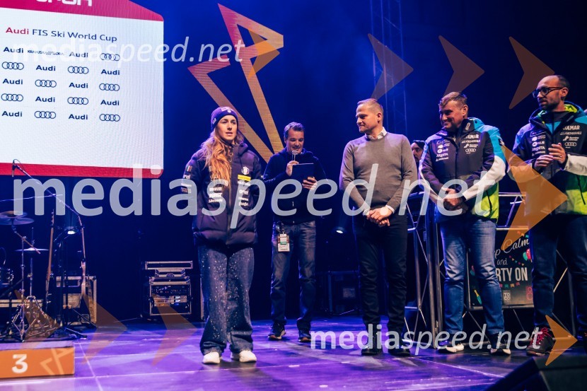  Sofia Goggia, smučarka (Italija);  Matija Šešok;  Tomaž Šušteršič, generalni sekretar organizacijskega komiteja Planica;  Janez Bijol,  direktor podjetja Bijol d.o.o., predsednik Zbora alpskih disciplin, Smučarska zveza Slovenije;  Luka Steiner, predsednik, Smučarska zveza SlovenijeSobotna podelitev in žreb, Svetovni pokal v alpskem smučanju za ženske Kranjska Gora 2025