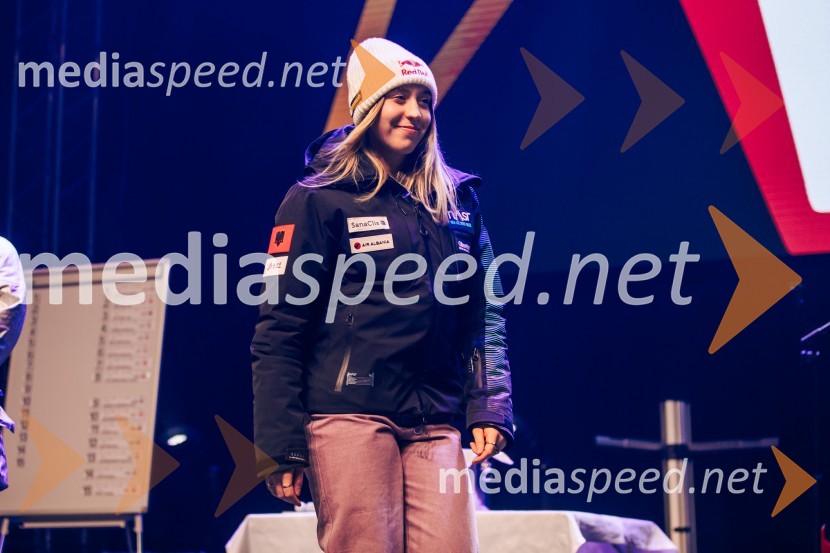  Lara Colturi, smučarka (Albanija)Sobotna podelitev in žreb, Svetovni pokal v alpskem smučanju za ženske Kranjska Gora 2025