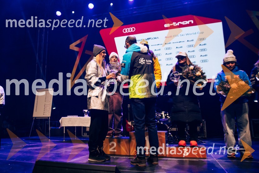 Sobotna podelitev in žreb, Svetovni pokal v alpskem smučanju za ženske Kranjska Gora 2025