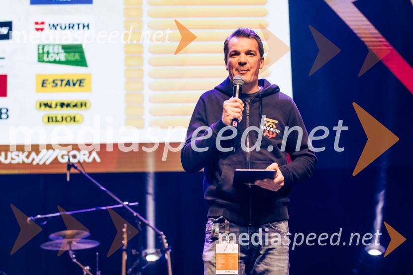  Mitja Šeško, moderator prireditev Sobotna podelitev in žreb, Svetovni pokal v alpskem smučanju za ženske Kranjska Gora 2025