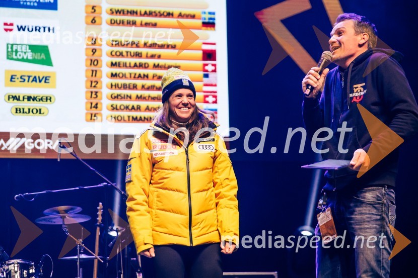  Sara Hector, smučarka (Švedska);  Mitja Šeško, moderator prireditev Sobotna podelitev in žreb, Svetovni pokal v alpskem smučanju za ženske Kranjska Gora 2025