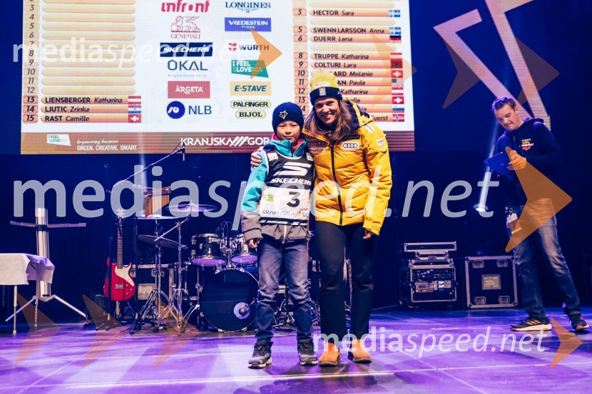  ... ;  Sara Hector, smučarka (Švedska)Sobotna podelitev in žreb, Svetovni pokal v alpskem smučanju za ženske Kranjska Gora 2025