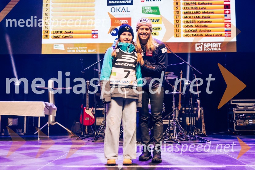  ... ;  Katharina Liensberger, smučarka (Avstrija)Sobotna podelitev in žreb, Svetovni pokal v alpskem smučanju za ženske Kranjska Gora 2025