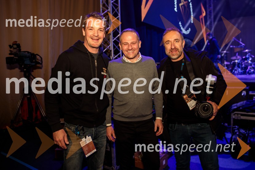  Mitja Šeško, moderator prireditev ;  Tomaž Šušteršič, generalni sekretar organizacijskega komiteja Planica;  Borut  Cvetko, kreativni direktor, Mediaspeed d.o.o.Sobotna podelitev in žreb, Svetovni pokal v alpskem smučanju za ženske Kranjska Gora 2025