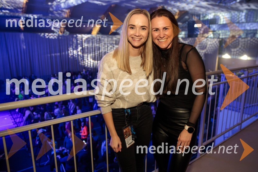  Janja Junež;  Nuša Rakovec, Zavod SLOSKISobotna podelitev in žreb, Svetovni pokal v alpskem smučanju za ženske Kranjska Gora 2025