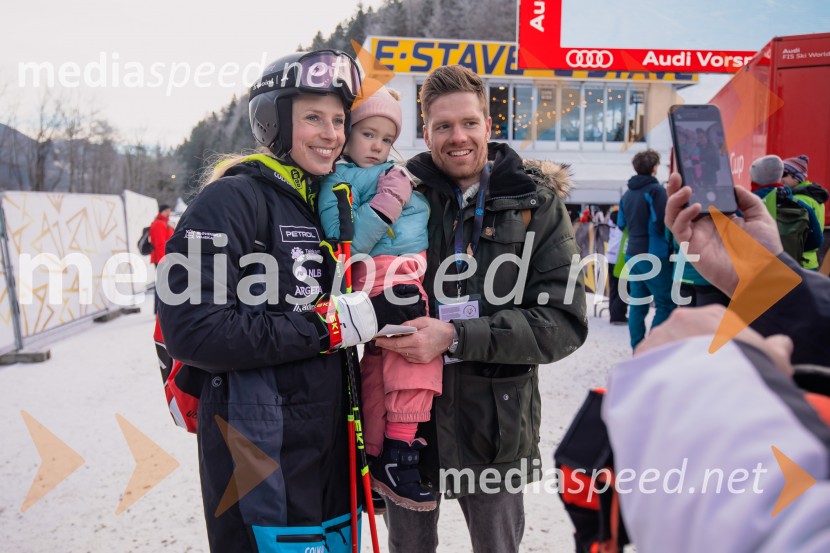  Ana Bucik Jogan, smučarka;  ... ;  ... Svetovni pokal v alpskem smučanju za ženske Kranjska Gora 2025, VIP druženje sobota