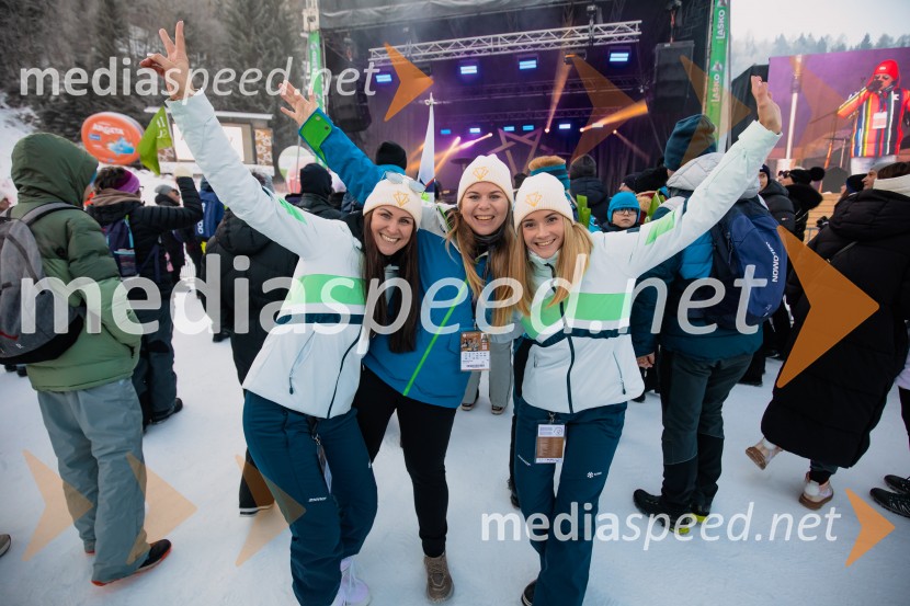  Nuša Rakovec, Zavod SLOSKI;  Kaja Vrhovnik;  Janja JunežSvetovni pokal v alpskem smučanju za ženske Kranjska Gora 2025, VIP druženje sobota