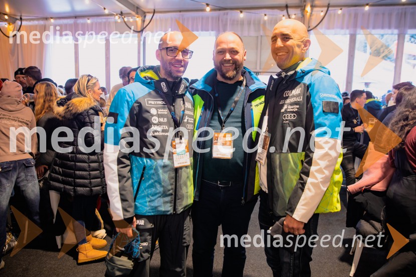  Luka Steiner, predsednik, Smučarska zveza Slovenije;  Boštjan Gorjup, pred. Gospodarske zbornice RS, nekdanji direktor podjetja BSH Hišni aparati Nazarje;  Jožko Križan, strateg v športnem marketingu, Smučarska zveza SlovenijeSvetovni pokal v alpskem smučanju za ženske Kranjska Gora 2025, VIP druženje sobota