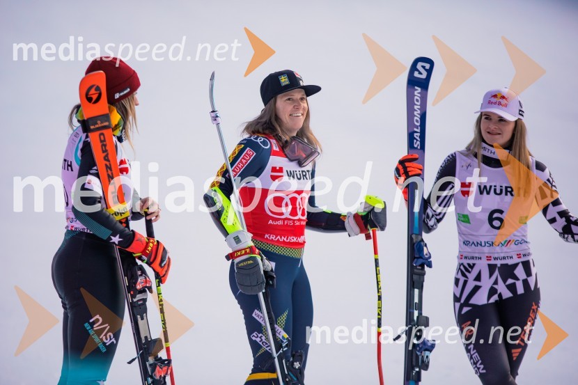 Lara Colturi, smučarka (Albanija);  Sara Hector, smučarka (Švedska);  Alice Robinson, smučarka (Novazelendija)Svetovni pokal v alpskem smučanju za ženske Kranjska Gora 2025, VIP druženje sobota