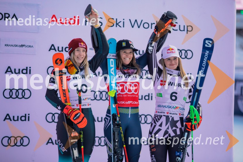  Lara Colturi, smučarka (Albanija);  Sara Hector, smučarka (Švedska);  Alice Robinson, smučarka (Novazelendija)Svetovni pokal v alpskem smučanju za ženske Kranjska Gora 2025, VIP druženje sobota