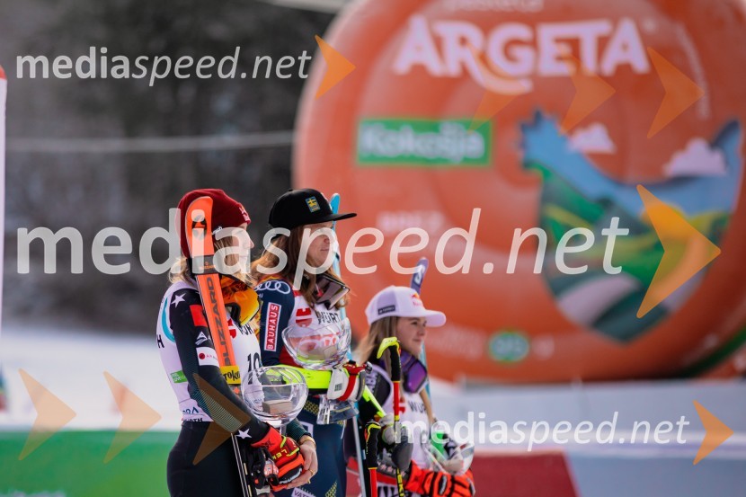  Lara Colturi, smučarka (Albanija);  Sara Hector, smučarka (Švedska);  Alice Robinson, smučarka (Novazelendija)Svetovni pokal v alpskem smučanju za ženske Kranjska Gora 2025, VIP druženje sobota