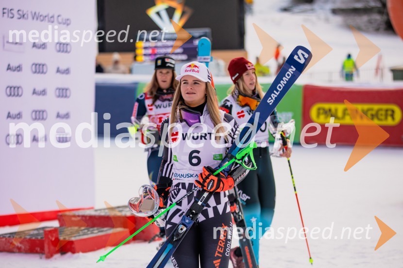  Alice Robinson, smučarka (Novazelendija);  Lara Colturi, smučarka (Albanija)Svetovni pokal v alpskem smučanju za ženske Kranjska Gora 2025, VIP druženje sobota