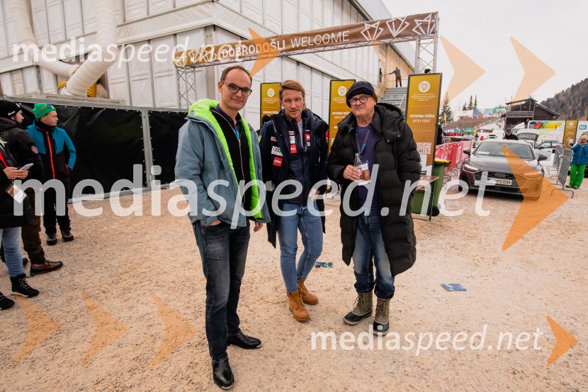  Anže Logar, predsednik stranke Demokrati, poslanec Državnega zbora Republike Slovenije;  ... ;  ... Svetovni pokal v alpskem smučanju za ženske Kranjska Gora 2025, VIP druženje sobota