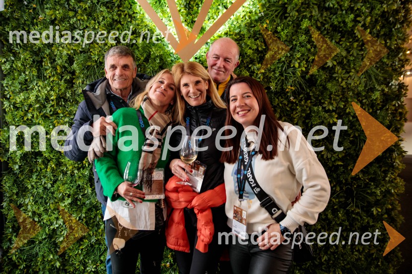  Vlado Makuc;  Petra Makuc;  ... ;  ... ;  ... Svetovni pokal v alpskem smučanju za ženske Kranjska Gora 2025, VIP druženje sobota