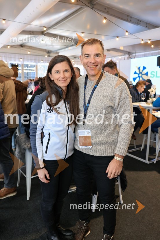  Melanja Korošec, podpredsednica SZS, podpredsednica skupine KJK Sports;  Leon Korošec, Direktor zimsko-športne divizije, Podpredsednik skupine ElanSvetovni pokal v alpskem smučanju za ženske Kranjska Gora 2025, VIP druženje nedelja