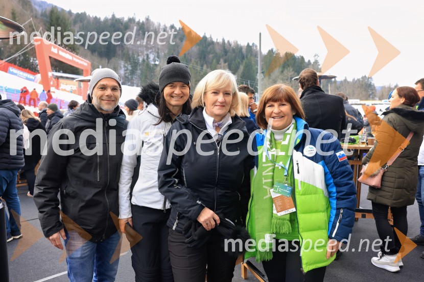  ... ;  ... ;  Henrika Zupan, županja, Kranjska Gora;  Eva Štravs Podlogar, direktorica Razvojne agencije Zgornje GorenjskeSvetovni pokal v alpskem smučanju za ženske Kranjska Gora 2025, VIP druženje nedelja