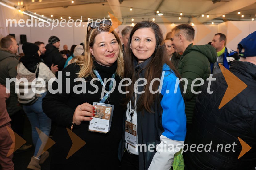  Leonida  Polajnar, direktorica, Območna obrtno-podjetniška zbornica Maribor;  Melanja Korošec, podpredsednica SZS, podpredsednica skupine KJK SportsSvetovni pokal v alpskem smučanju za ženske Kranjska Gora 2025, VIP druženje nedelja