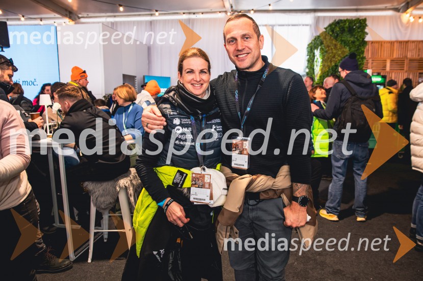  Špela Pretnar, nekdanja smučarka in predstavnica za odnose z javnostmi, Smučarska zveza Slovenije ;  Jure Košir, nekdanji smučarSvetovni pokal v alpskem smučanju za ženske Kranjska Gora 2025, VIP druženje nedelja