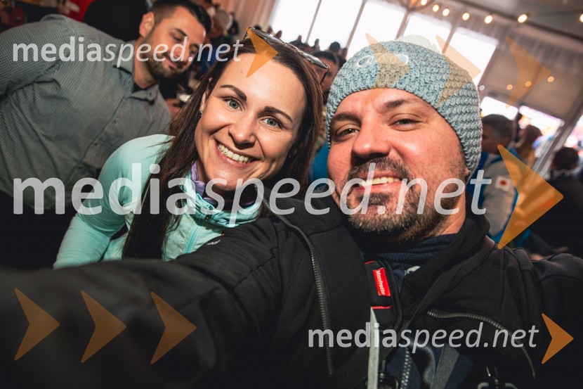  Nuša Rakovec, Zavod SLOSKI;  Sandi Fišer, fotograf, MediaspeedSvetovni pokal v alpskem smučanju za ženske Kranjska Gora 2025, VIP druženje nedelja