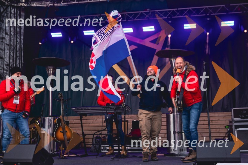  ... ;  Jože Potrebuješ, skupina ČukiSvetovni pokal v alpskem smučanju za ženske Kranjska Gora 2025, slalom