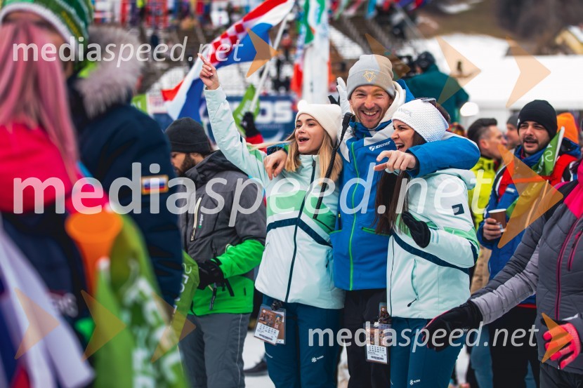  Janja Junež;  ... ;  Nuša Rakovec, Zavod SLOSKISvetovni pokal v alpskem smučanju za ženske Kranjska Gora 2025, slalom