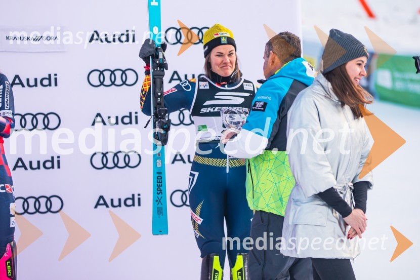  Anna Swenn Larsson, smučarka;  Janez Bijol,  direktor podjetja Bijol d.o.o., predsednik Zbora alpskih disciplin, Smučarska zveza SlovenijeSvetovni pokal v alpskem smučanju za ženske Kranjska Gora 2025, slalom