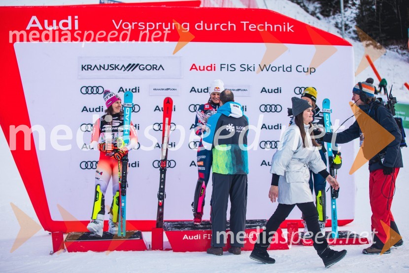  Wendy Holdener, smučarka (Švica);  Zrinka Ljutić, smučarka (Hrvaška);  Luka Steiner, predsednik, Smučarska zveza Slovenije;  ... ;  ... Svetovni pokal v alpskem smučanju za ženske Kranjska Gora 2025, slalom