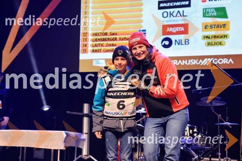  ... ;  Lena Duerr, smučarka (Nemčija)Sobotna podelitev in žreb, Svetovni pokal v alpskem smučanju za ženske Kranjska Gora 2025