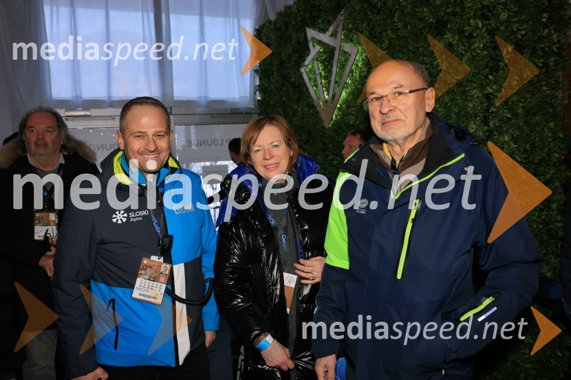  Tomaž Šušteršič, generalni sekretar organizacijskega komiteja Planica;  Darja Kovačič;  Roman Jakič, nekdanji slovenski obrambni minister; vodja reprezentance, Smučanje invalidovSvetovni pokal v alpskem smučanju za ženske Kranjska Gora 2025, VIP druženje sobota