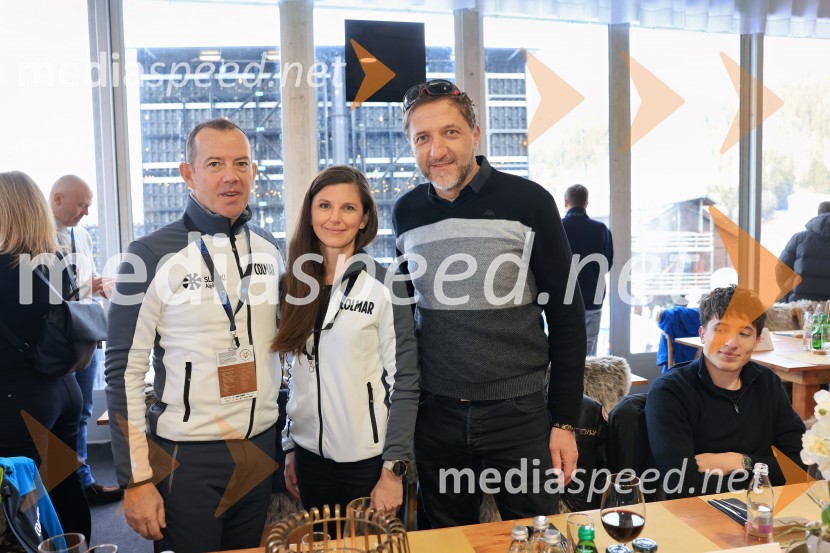  Enzo Smrekar, predsednik uprave Droge Kolinske in glavni direktor strateškega poslovnega področja v Atlantic Grupi, predsednik SZS, podpredsednik Olimpijskega komiteja Slovenije;  Melanja Korošec, podpredsednica SZS, podpredsednica skupine KJK Sports;  Klemen Boštjančič, minister za financeSvetovni pokal v alpskem smučanju za ženske Kranjska Gora 2025, VIP druženje sobota