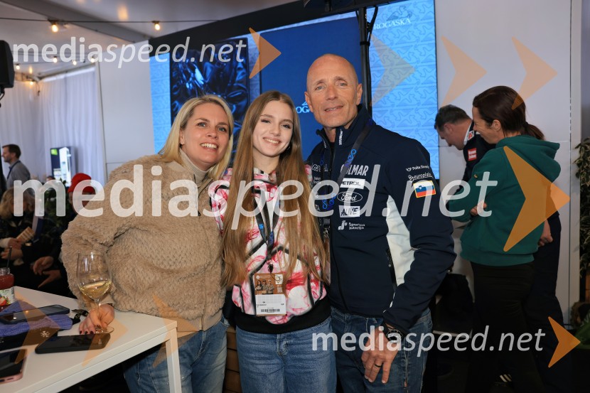  Urška Veselko Babnik;  Živa Babnik;  Primož Babnik, AREXSvetovni pokal v alpskem smučanju za ženske Kranjska Gora 2025, VIP druženje sobota