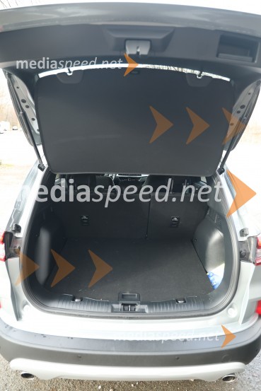 Ford Kuga Titanium 1.5 EcoBoost, družinski SUV