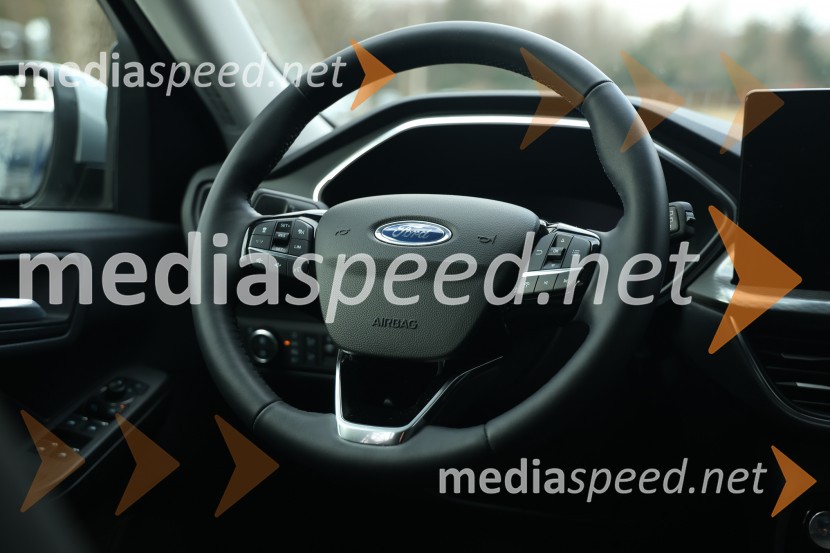 Ford Kuga Titanium 1.5 EcoBoost, družinski SUV