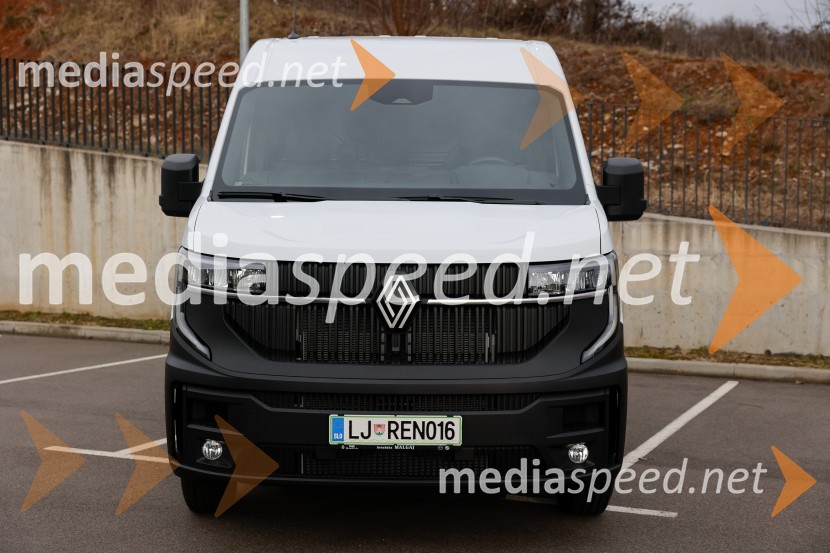 Renault Master, slovenska predstavitev