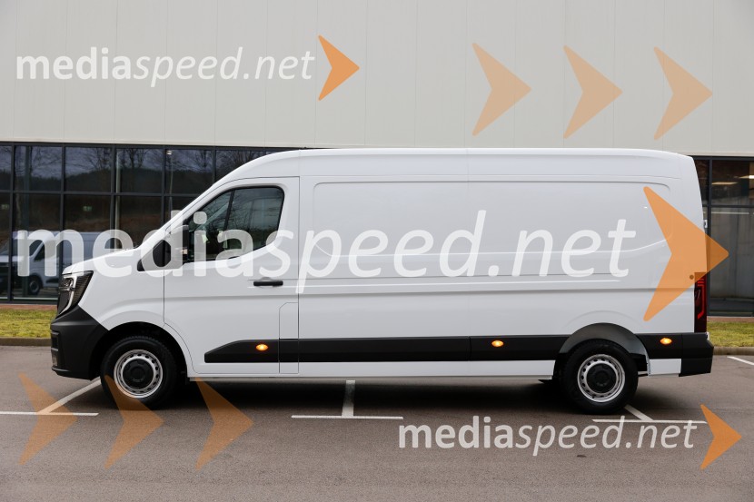 Renault Master, slovenska predstavitev