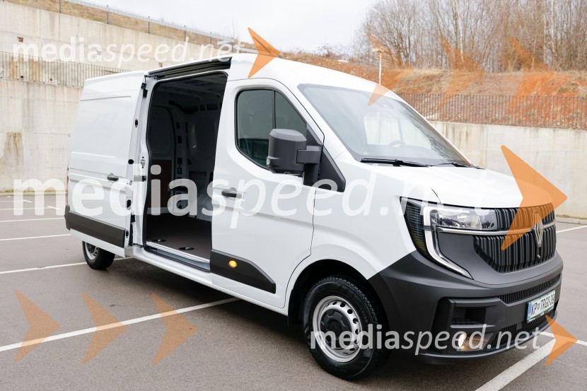 Renault Master, slovenska predstavitev