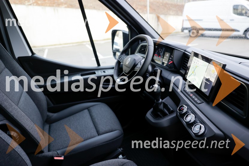 Renault Master, slovenska predstavitev