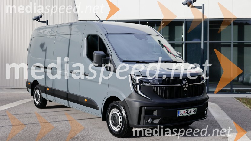 Renault Master, slovenska predstavitev
