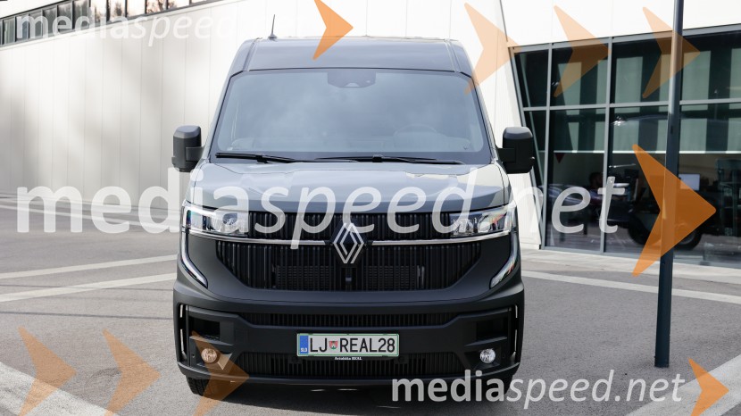 Renault Master, slovenska predstavitev