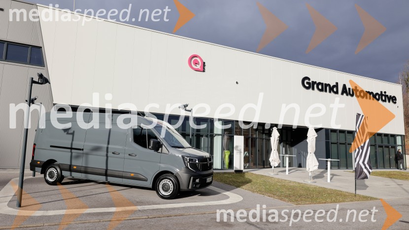 Renault Master, slovenska predstavitev