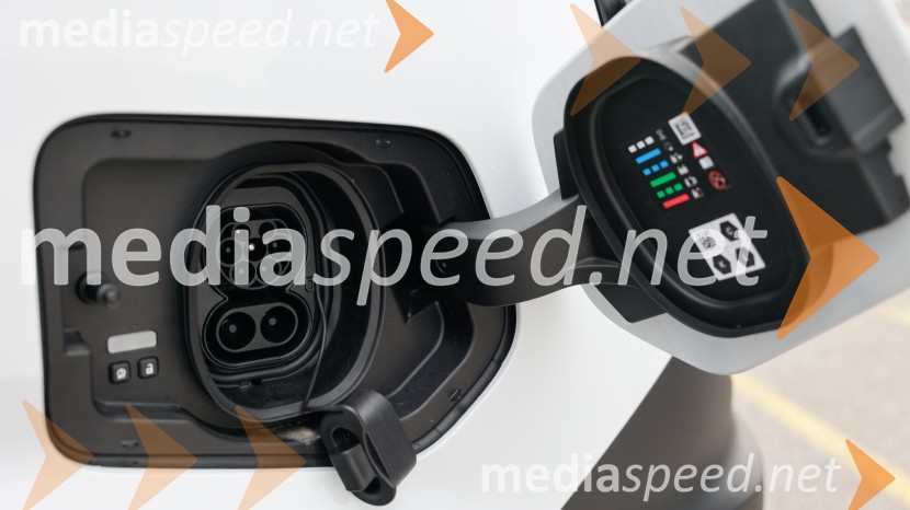 Renault Master, slovenska predstavitev