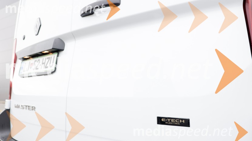 Renault Master, slovenska predstavitev