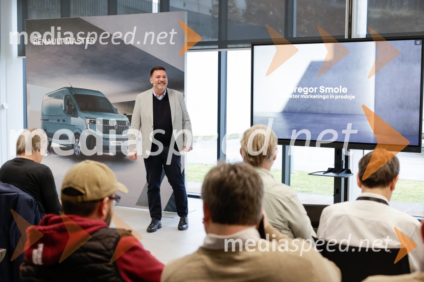 Renault Master, slovenska predstavitev