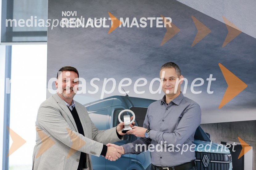  ... ;  Boštjan Paušer, Tehnis media d.o.o.Renault Master, slovenska predstavitev