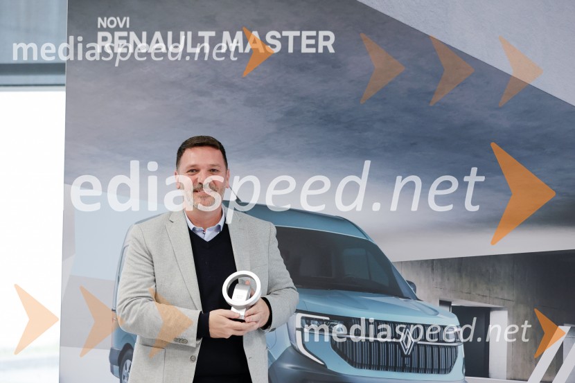 Renault Master, slovenska predstavitev