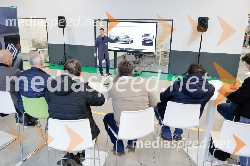 Renault Master, slovenska predstavitev