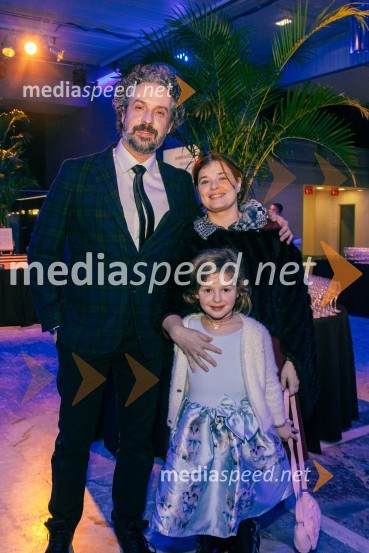  Mario Fafangel, predstojnik Centra za nalezljive bolezni NIJZ;  Lisa Bortot, psihiatrinja;  ... Delova osebnost leta 2024 je zdravnik Samo Zver